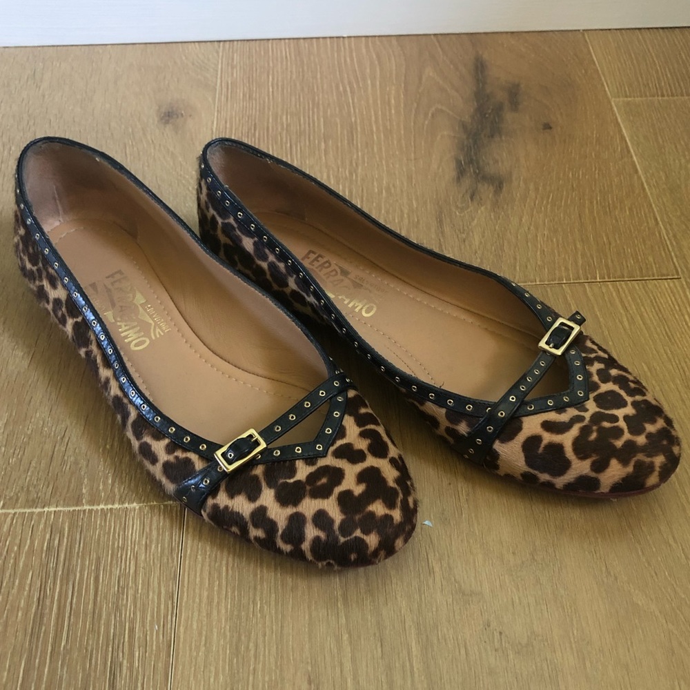 Ferragamo leopard flats, women’s size 6